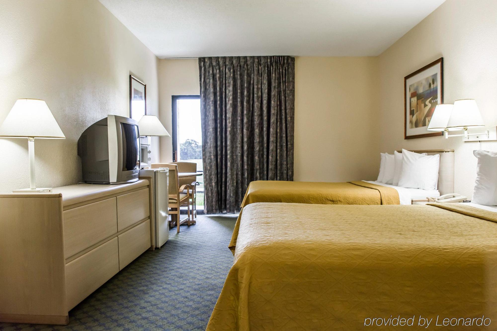 Quality Inn And Suites Golf Resort Golden Gate Exterior photo